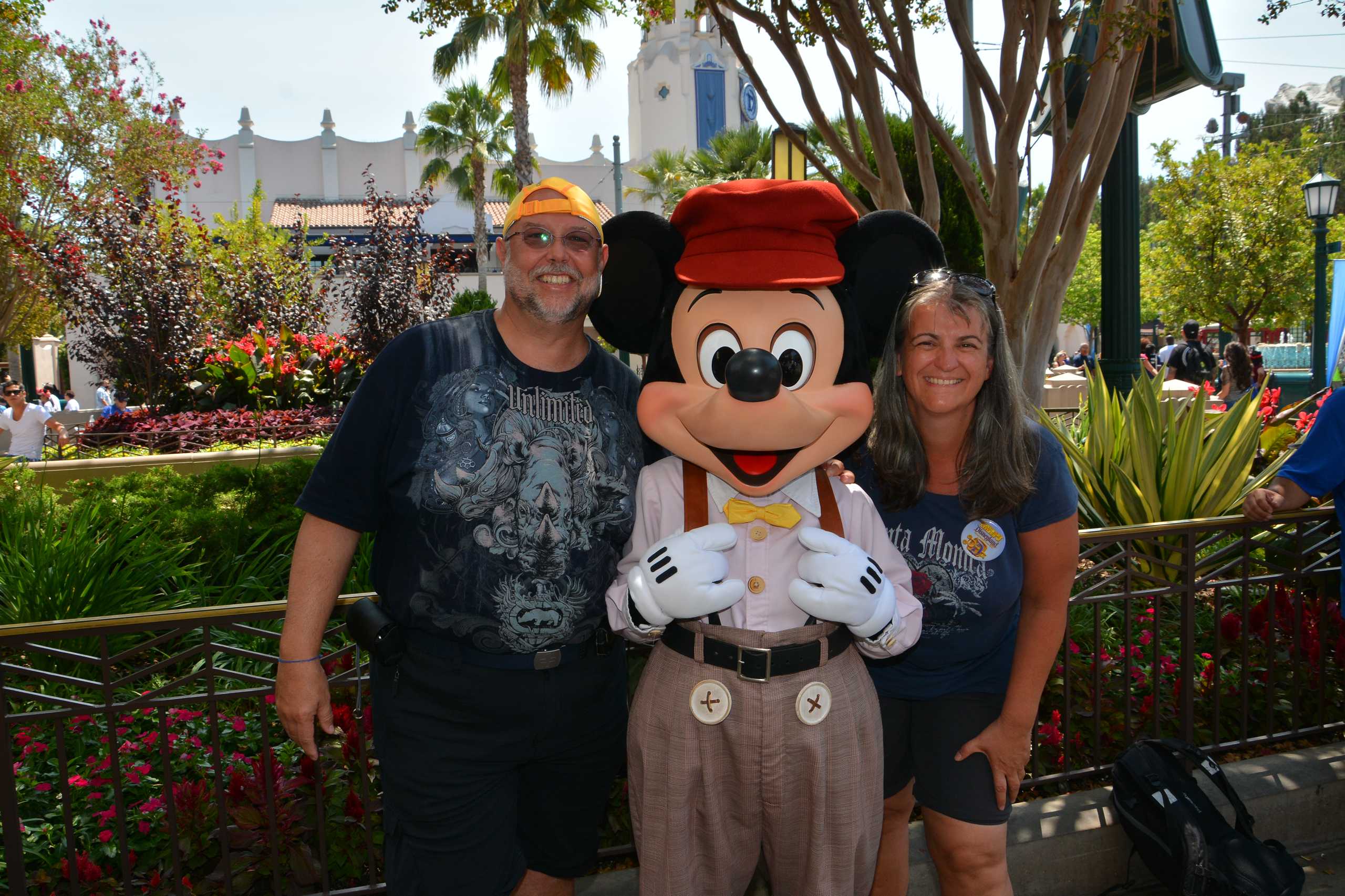 Reiner und Monica mit Mickey Mouse