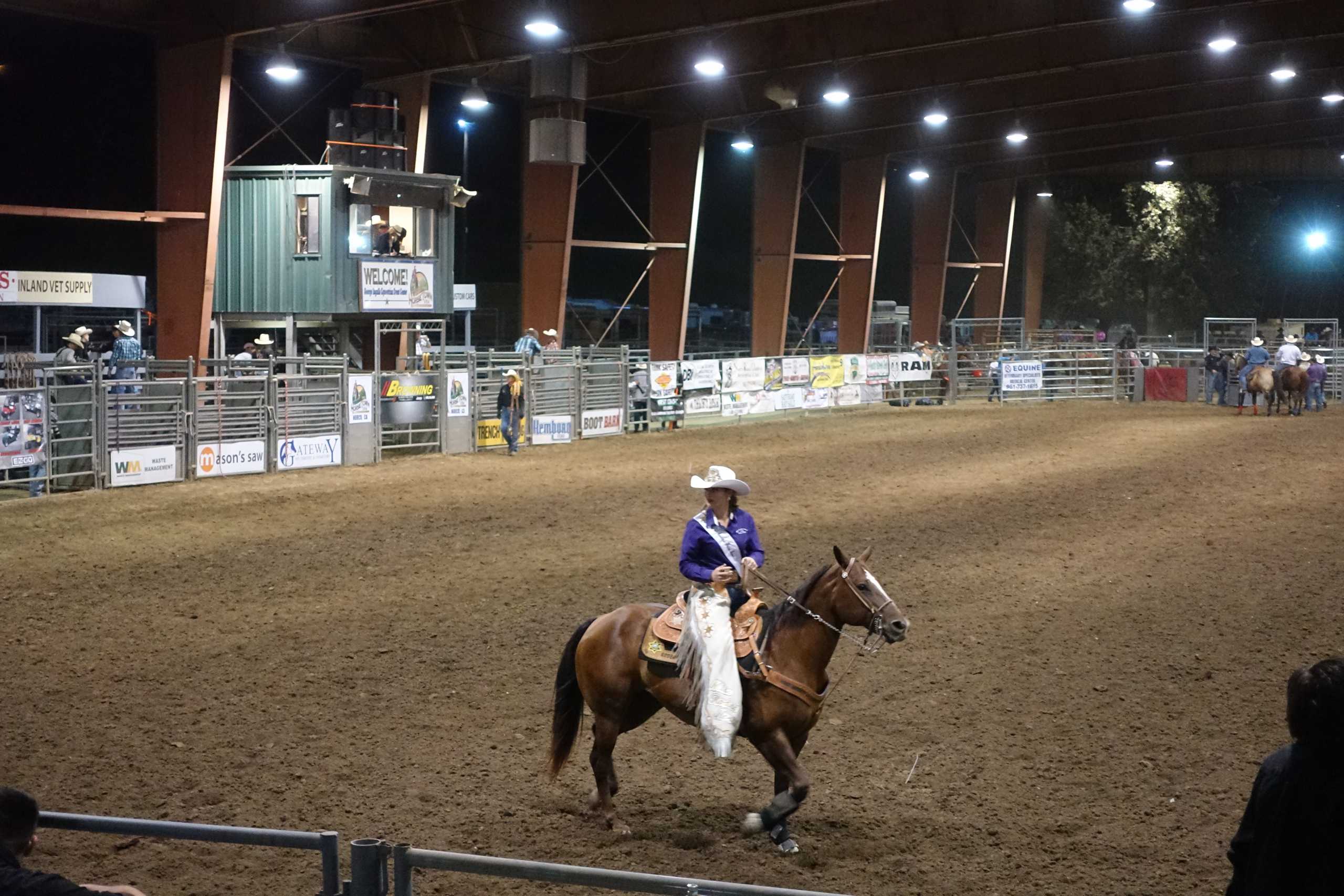 Cowgirl während der Pause