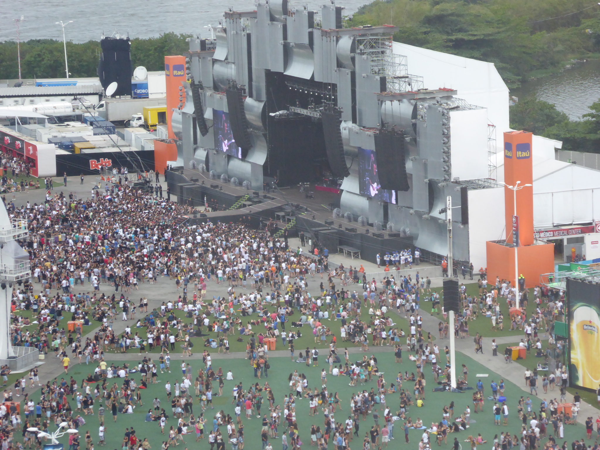 Das Rock in Rio Glände füllt sich langsam